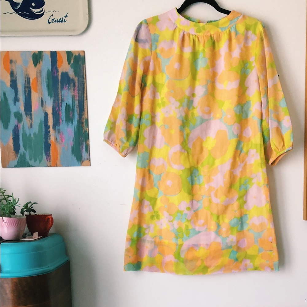 Avalon Classics Retro 60’s Mod Floral Print Dress